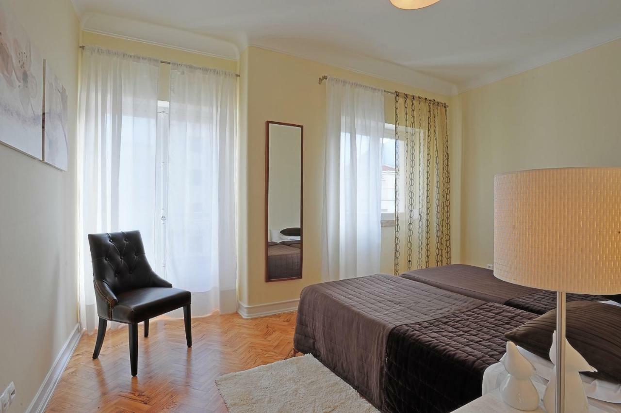 Apartment Almirante 77 *